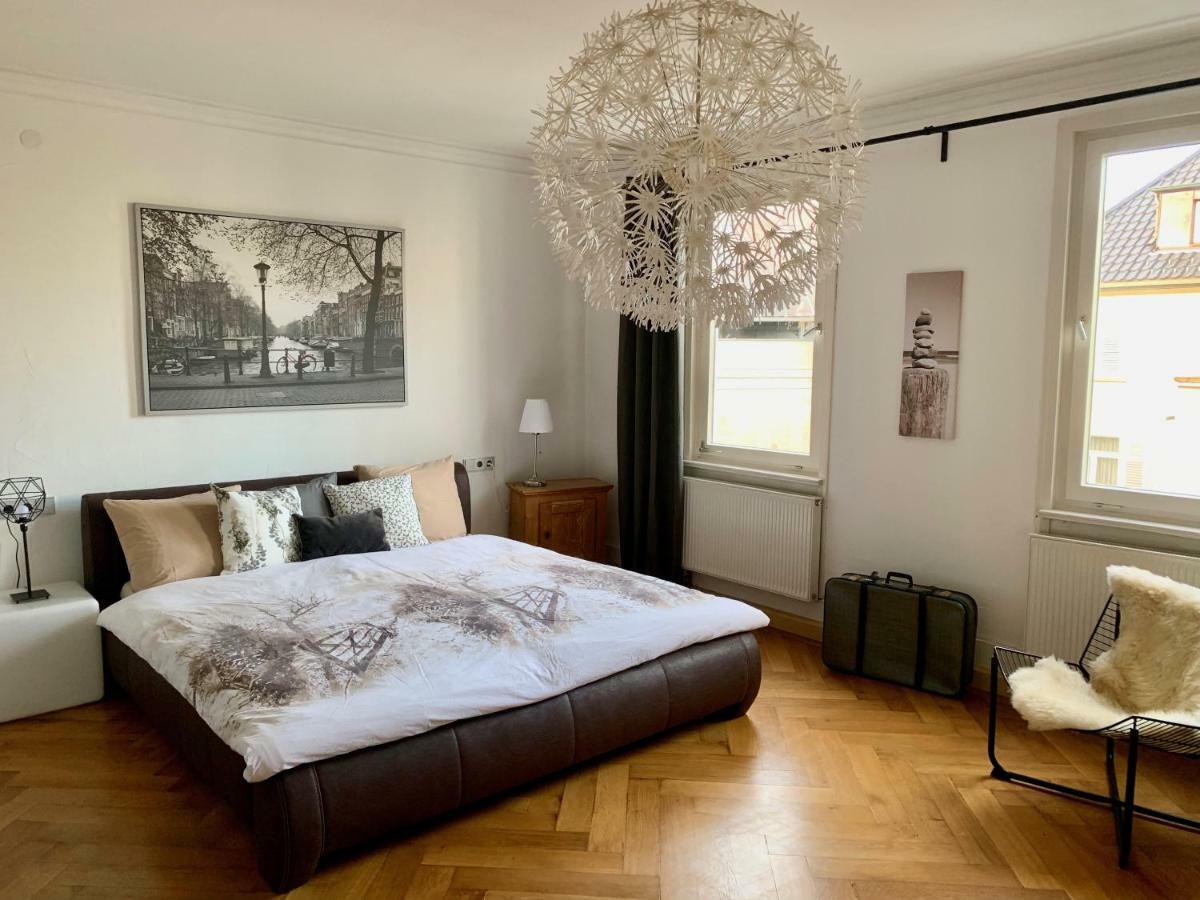 Deluxe Business City Apartments Metzingen Villa Landenberger Buitenkant foto