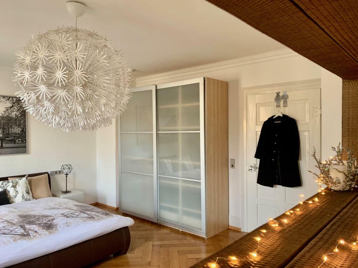 Deluxe Business City Apartments Metzingen Villa Landenberger Buitenkant foto