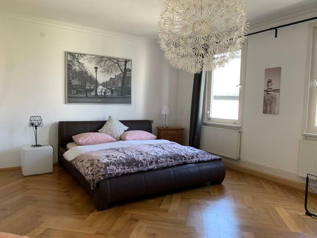 Deluxe Business City Apartments Metzingen Villa Landenberger Buitenkant foto